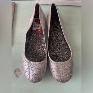 SOLD Silver sparkle dress shoes, flats.
